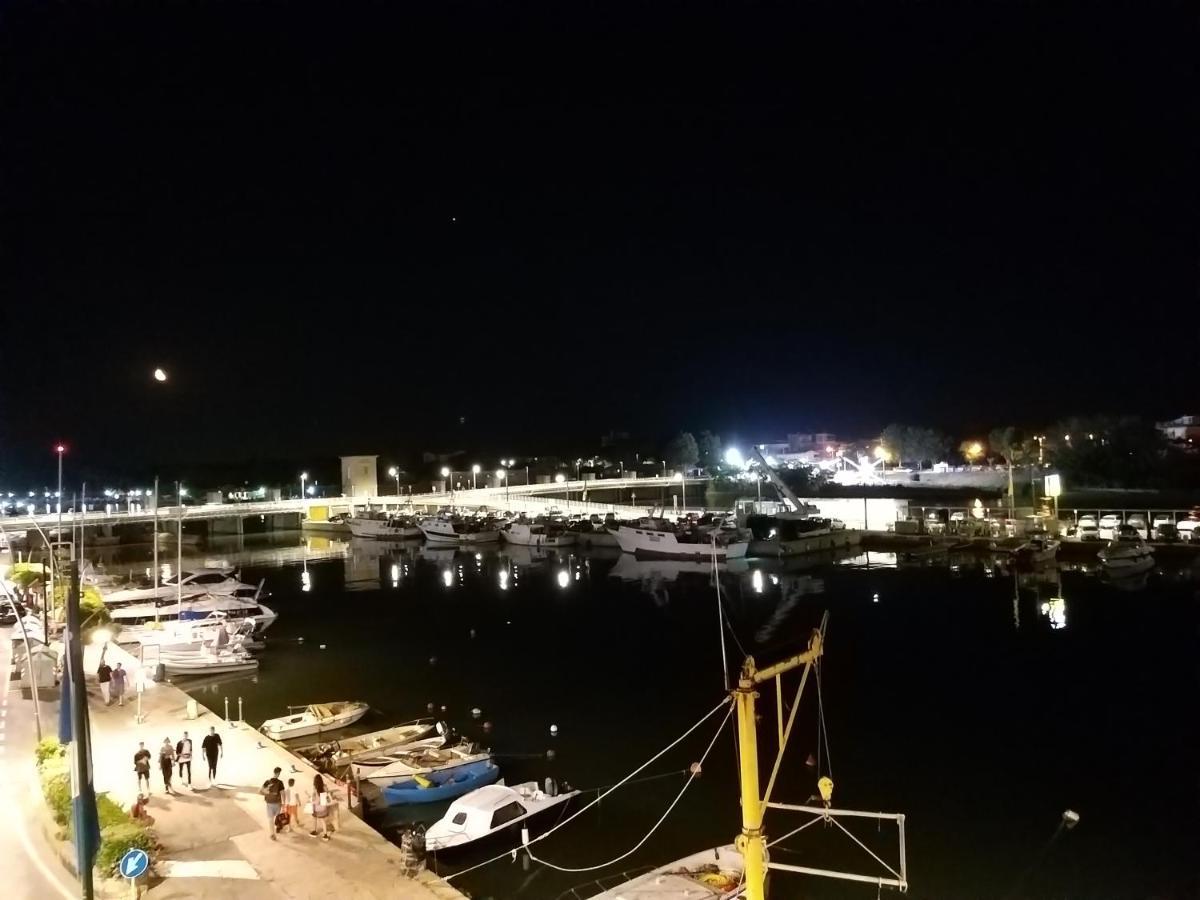 كاستيغليون ديلا بيسكايا Aqua Boutique Hotel المظهر الخارجي الصورة